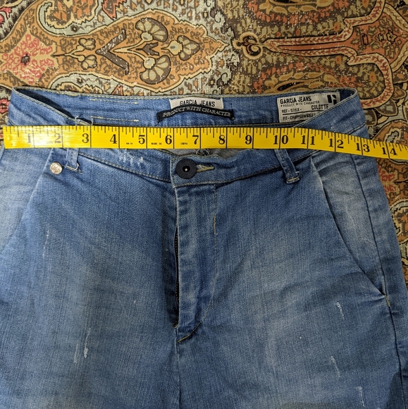 Jean's - Picture 6 of 8